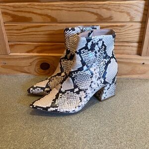 Steve Madden Boots